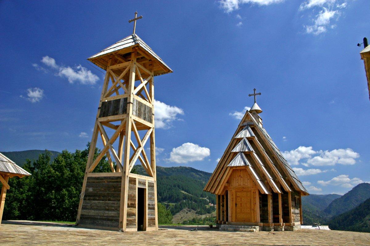 Екскурзия в СЪРБИЯ - В плен на планината Мокра Гора - екскурзия с автобус 2