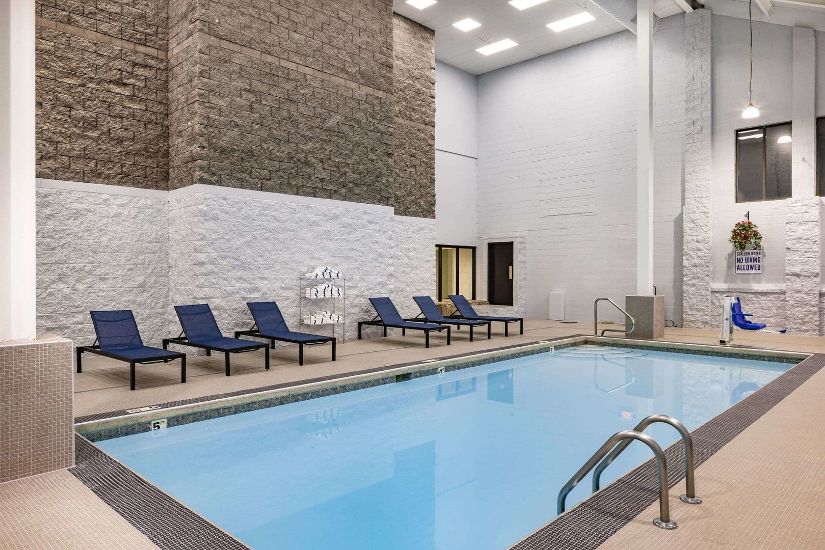 Graystone Lodge, Ascend Hotel Collection 6