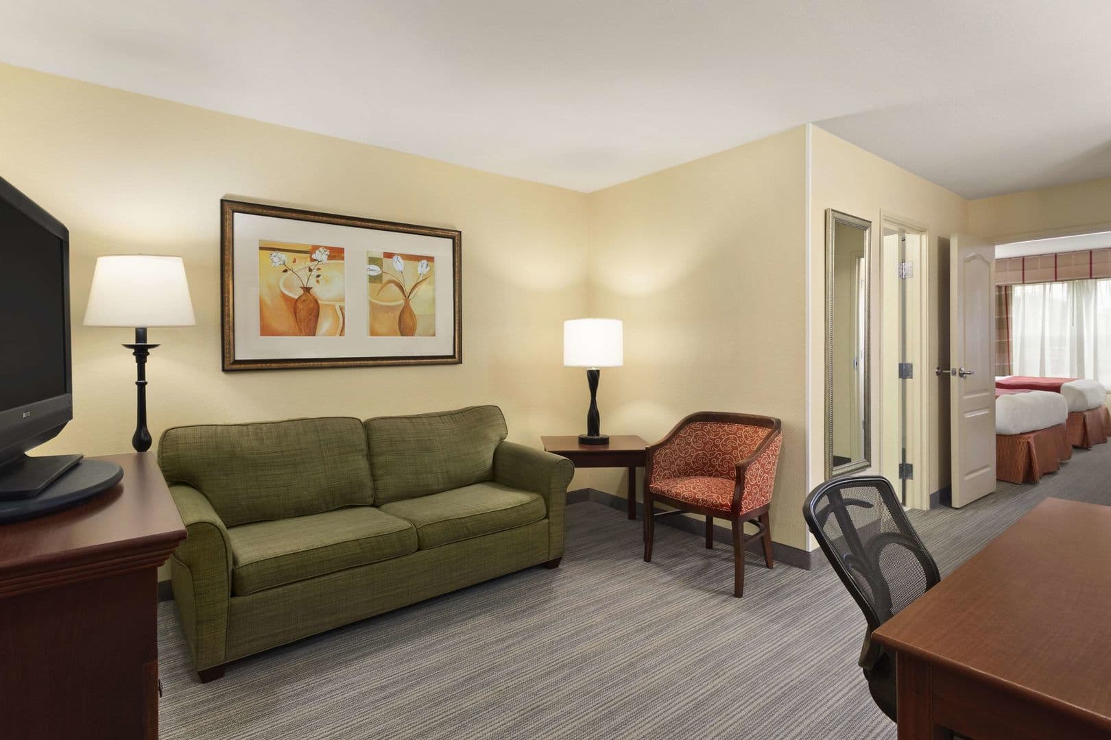 Comfort Inn & Suites 3