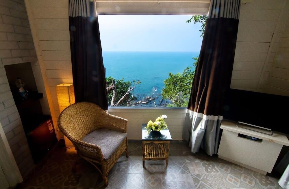 Shalai The Cliff Resort 11