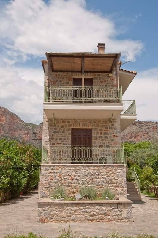 Archontiko Hatzipanayiotis 41