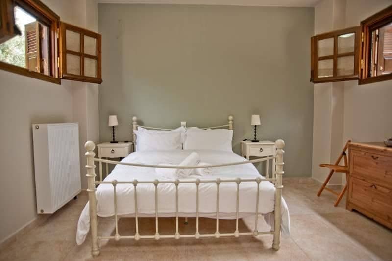 Archontiko Hatzipanayiotis 42