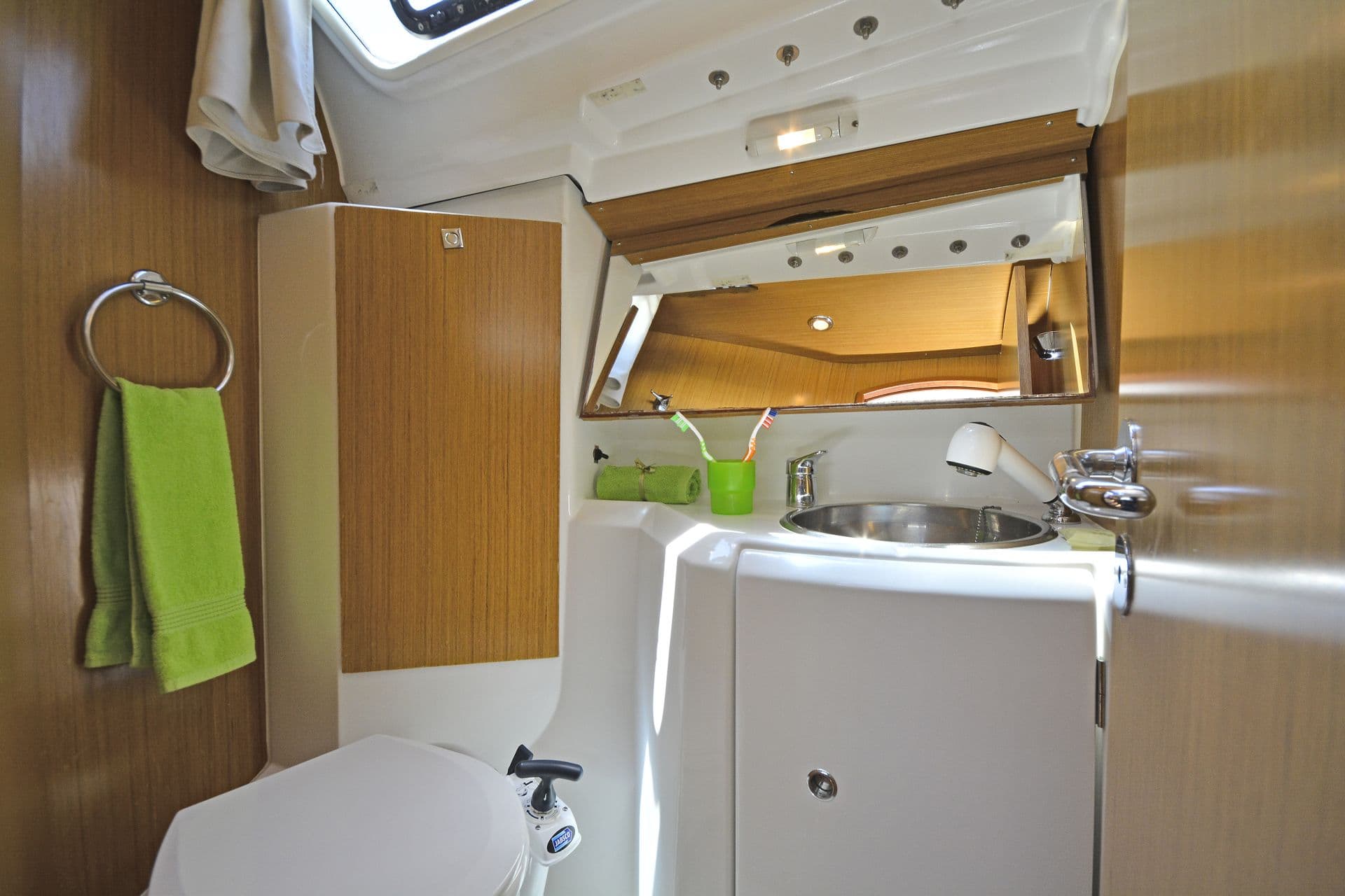 Sun Odyssey 36i Performance 29