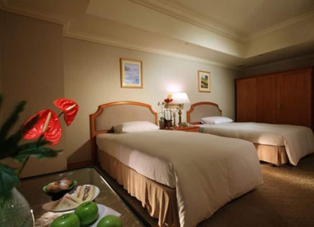 Han-Hsien International 2