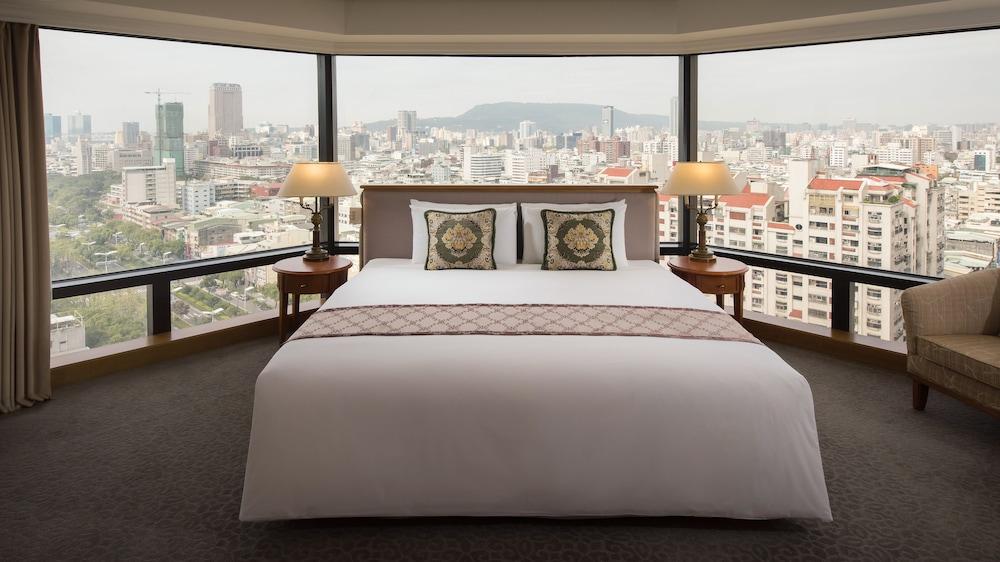 Han-Hsien International 5